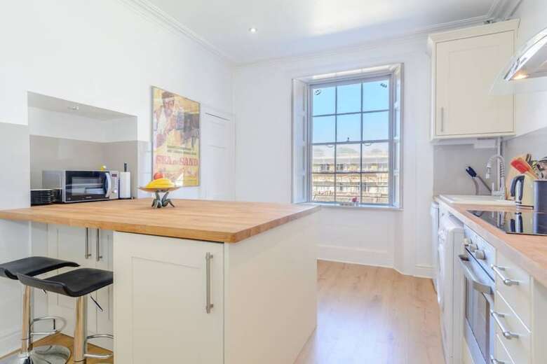 Luxury Georgian Apartment Central Bath
