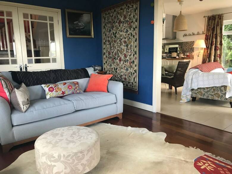 Cosy Dublin City Views Home