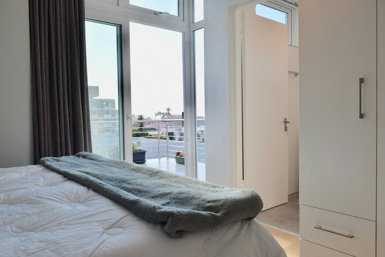 2 Bedroom Apartment With Mountain View