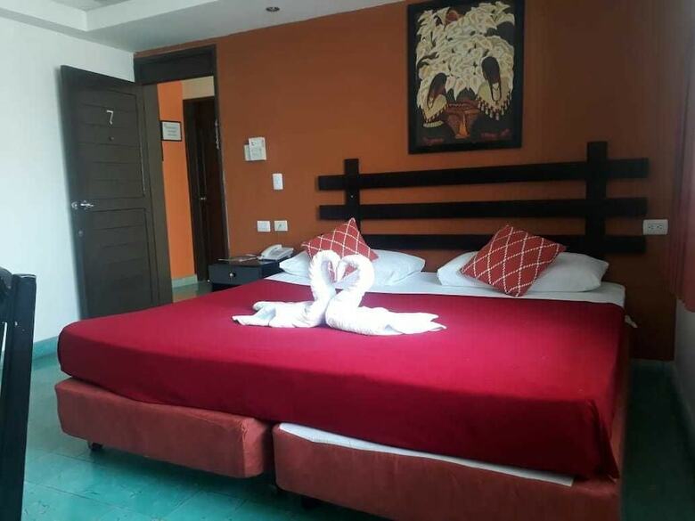 Hotel Y Restaurante Yaxactun