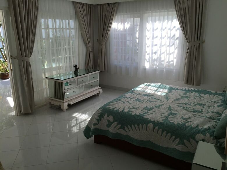 Yogyakarta Tropicana Villa