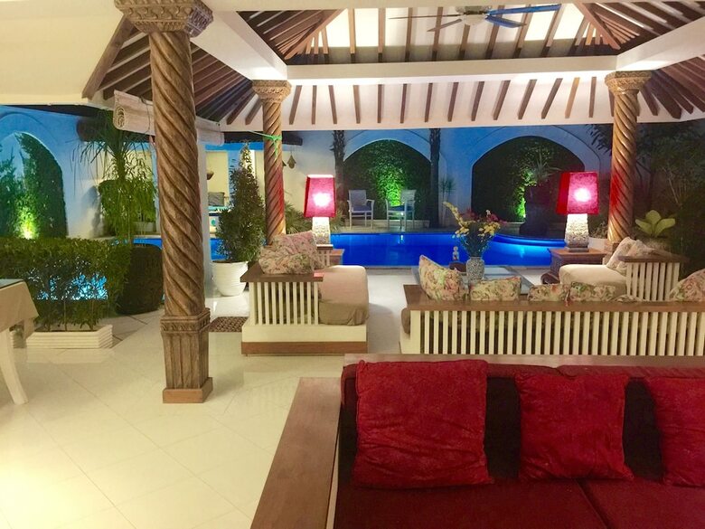 Yogyakarta Tropicana Villa