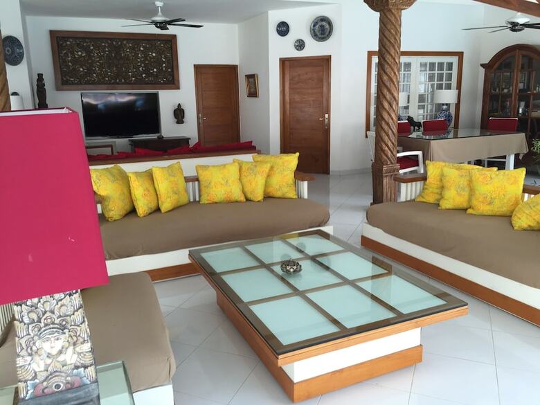 Yogyakarta Tropicana Villa