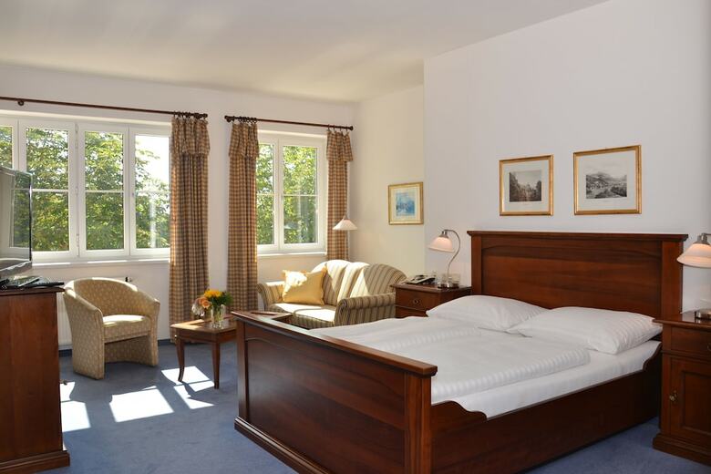 Hotel Dienstl Gut