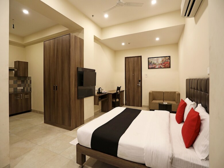 Hotel Capital O 3831 Jade Inn