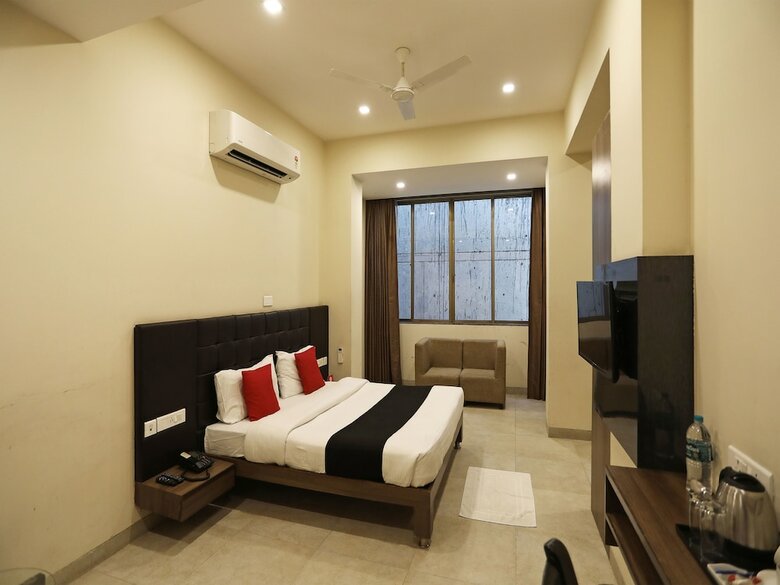 Hotel Capital O 3831 Jade Inn