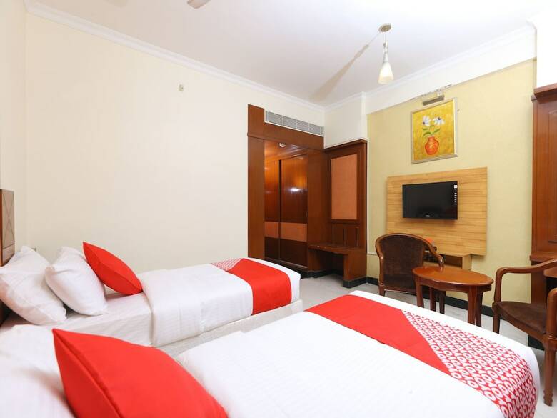 Hotel Collection O 30020 Koyambedu