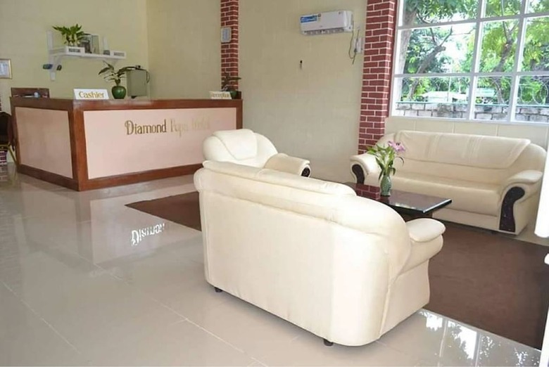Diamond Popa Hotel