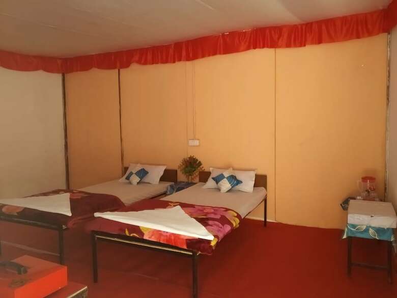 Hostal Prayag Divine Kumbh Camp