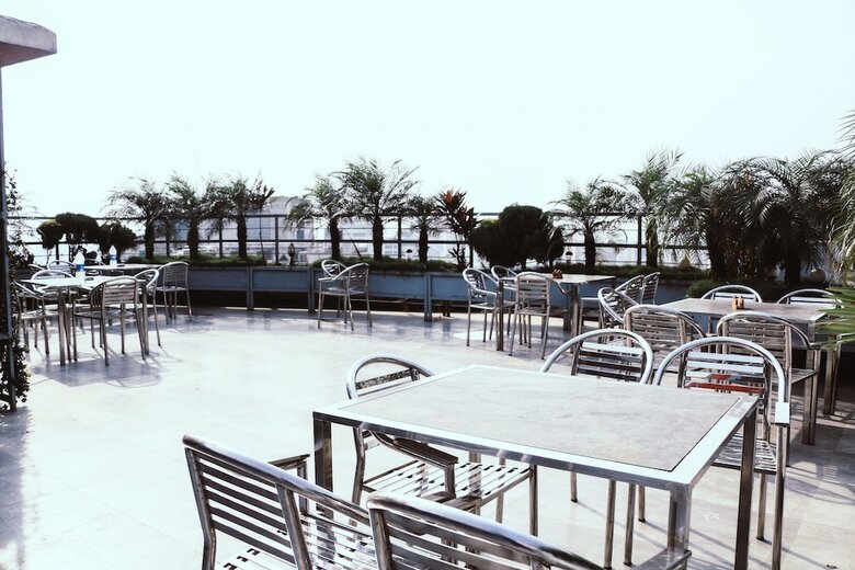 Hotel The Rahmania International