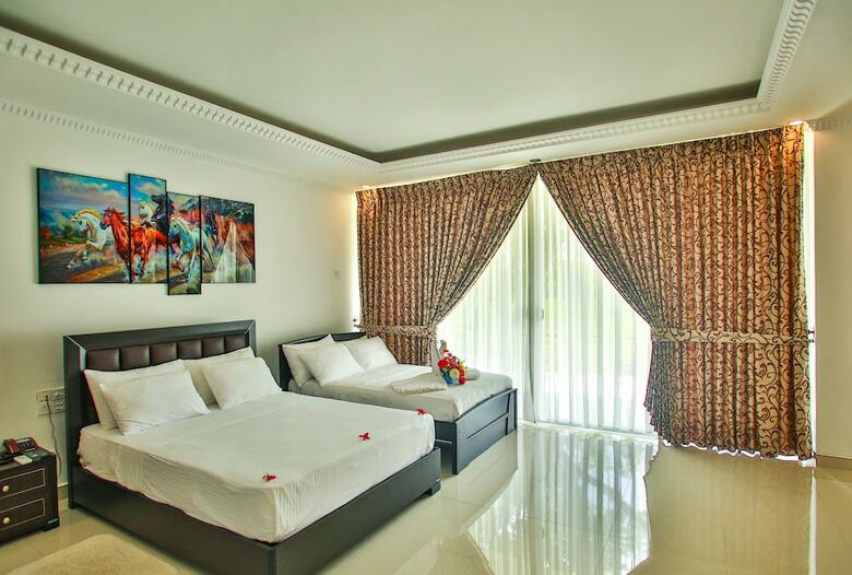 Hotel Amaya Green