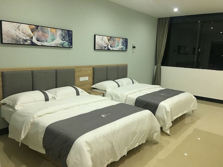 Hotel First Apartment