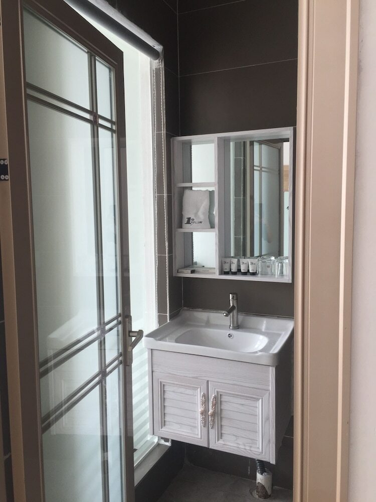 Hotel First Apartment