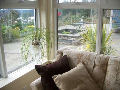 Moonlit Cove B&B