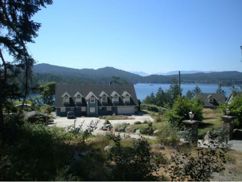 Moonlit Cove B&B