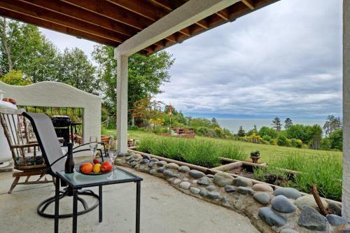 Gordon's Beach Farm Stay B&B