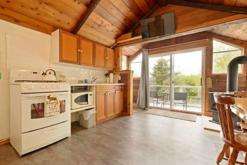 Gordon's Beach Farm Stay B&B