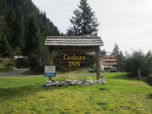 Posada Cedars Inn