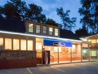 Motel Howard Johnson Express Inn Barrie