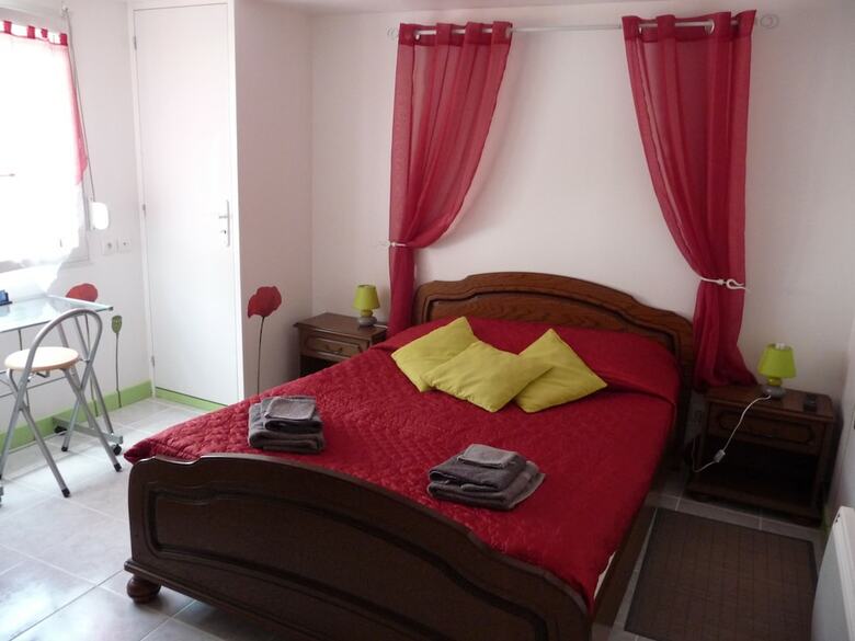Hotel Chambre D'h�tes La Paillote