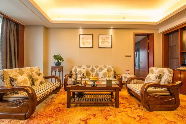 Loudi Huatian Hotel