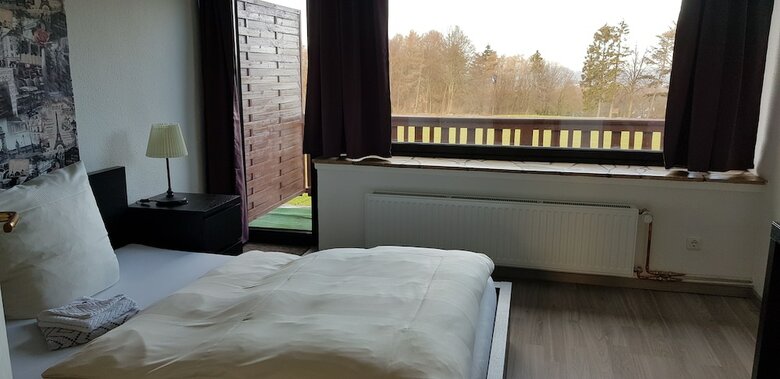 Caf� Sonnenschein & Pension