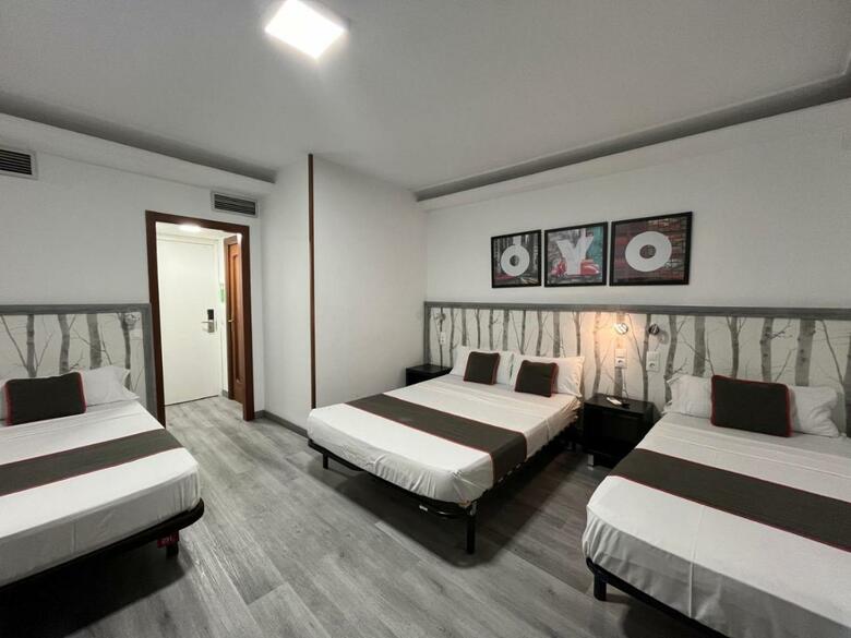 Hotel Hello Feria