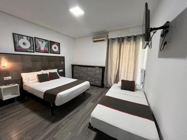 Hotel Hello Feria