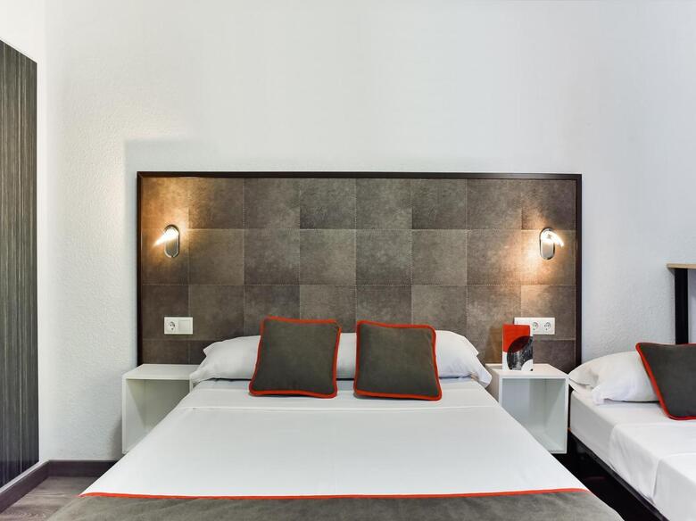 Hotel Hello Feria