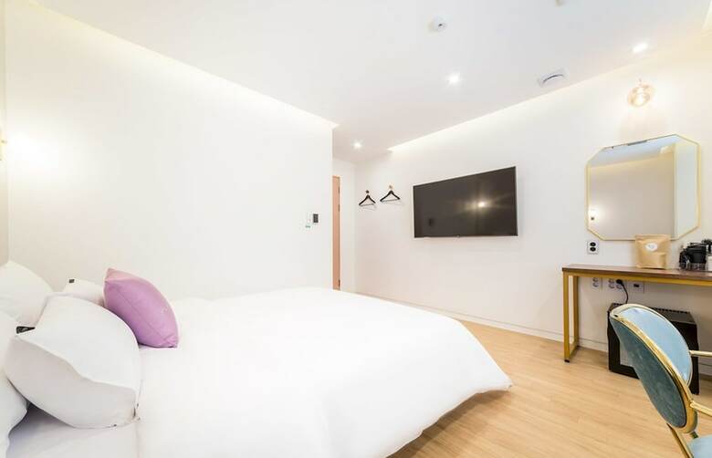 Plain Hotel