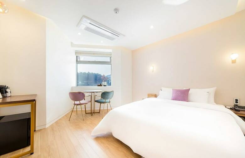 Plain Hotel
