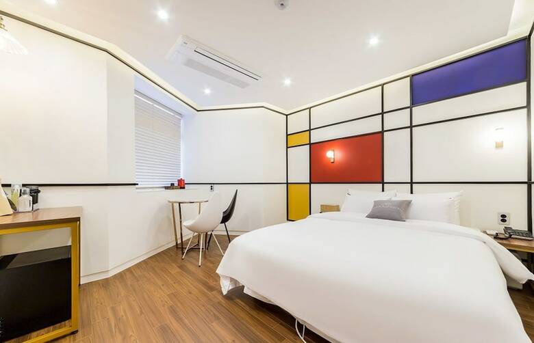 Plain Hotel
