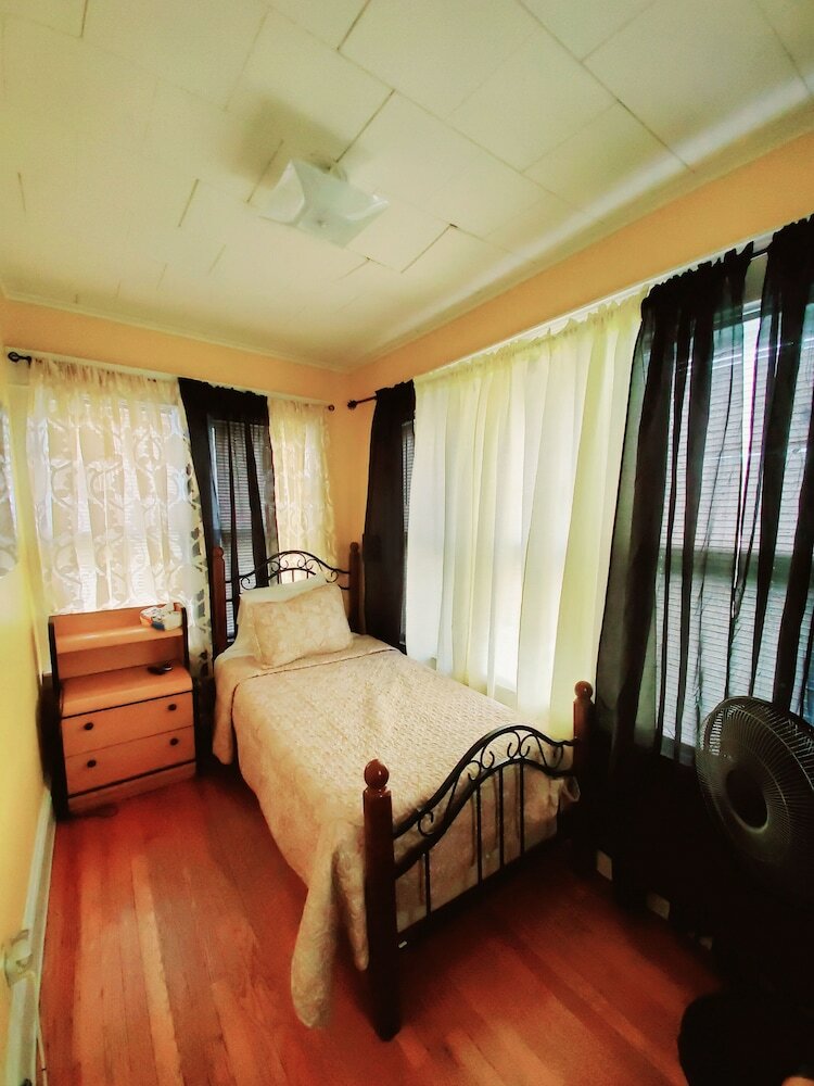 Hotel Upscaled Home In A Quiet Neighborhood