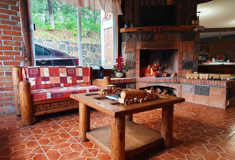 Hotel Senda Monarca