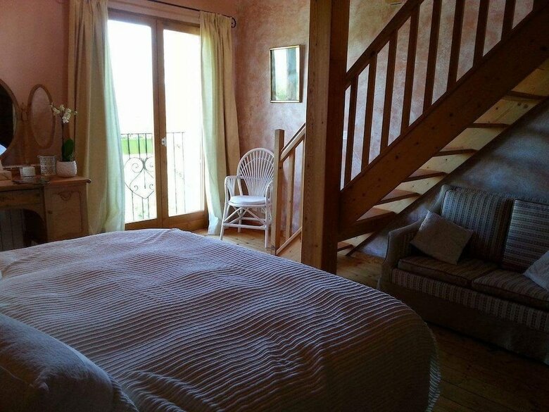 Bed & Breakfast La Cocagni�re - In A Rural Location