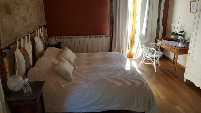 Bed & Breakfast La Cocagni�re - In A Rural Location