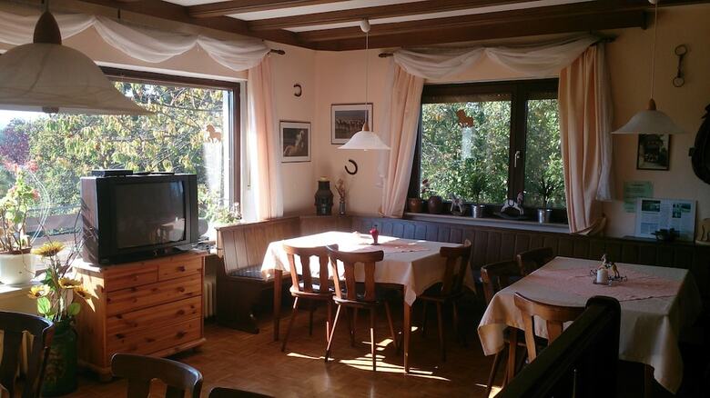 Hotel G�stehaus Burgwald-trekking