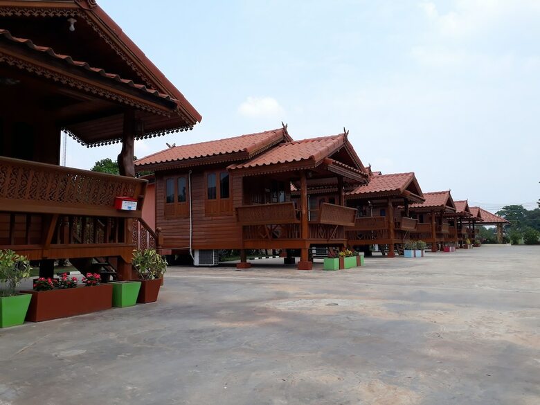 Hotel Bank Resort