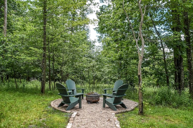 Deep Creek Dream 4 Bedroom House
