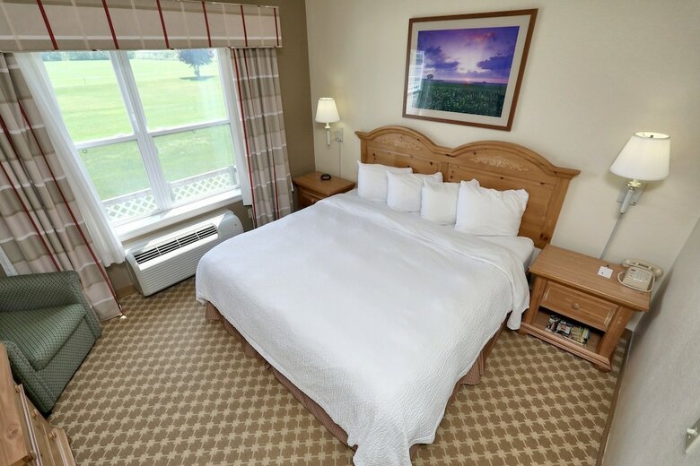 Hotel Lancaster Inn And Suites