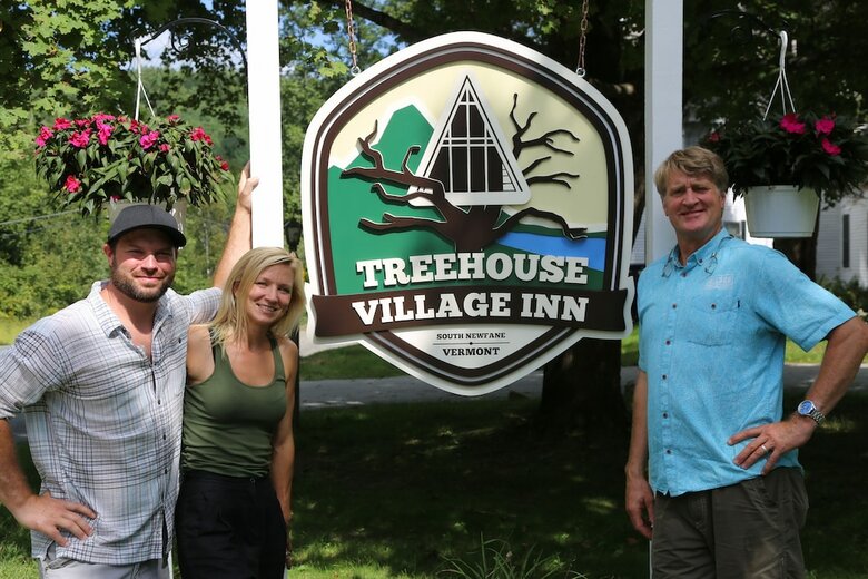 Posada Treehouse Village Inn
