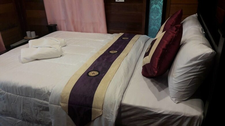 Hotel Punna Homestay @ Bangsai