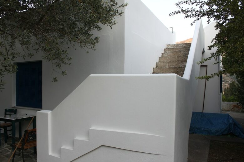 Johns House For A Greek Summer