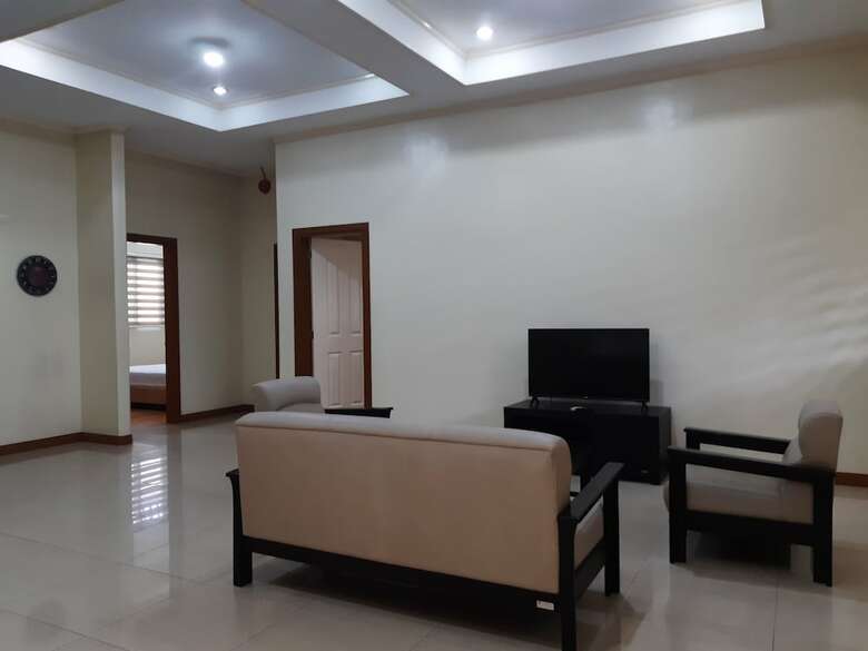 Plumeria Hotel Batangas