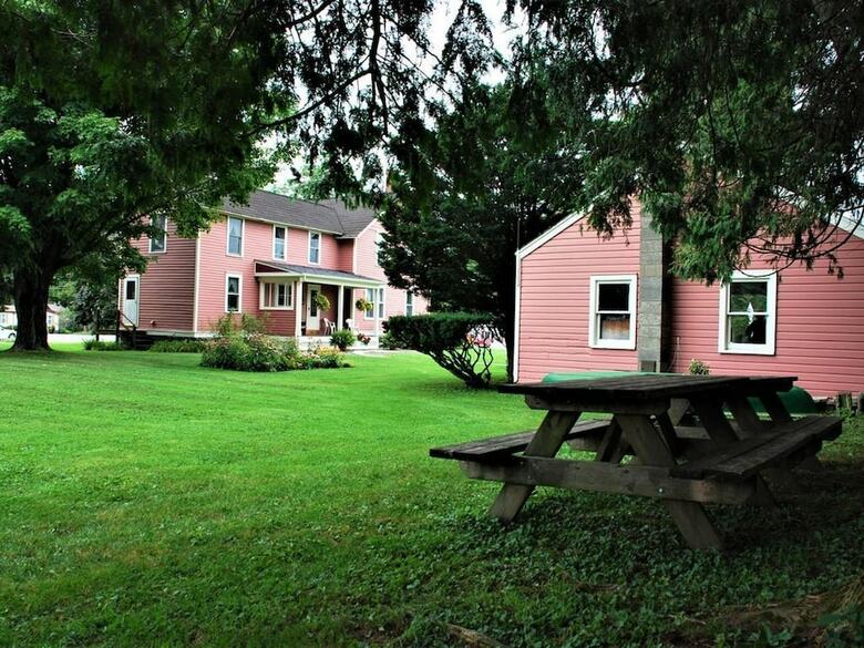Apple Villa Cooperstown