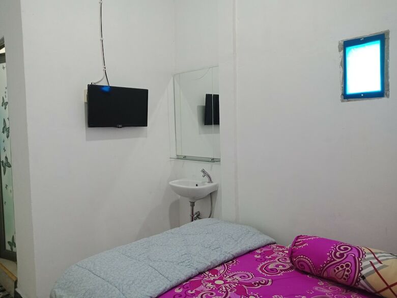 Hotel Wakatobi Dive Inn