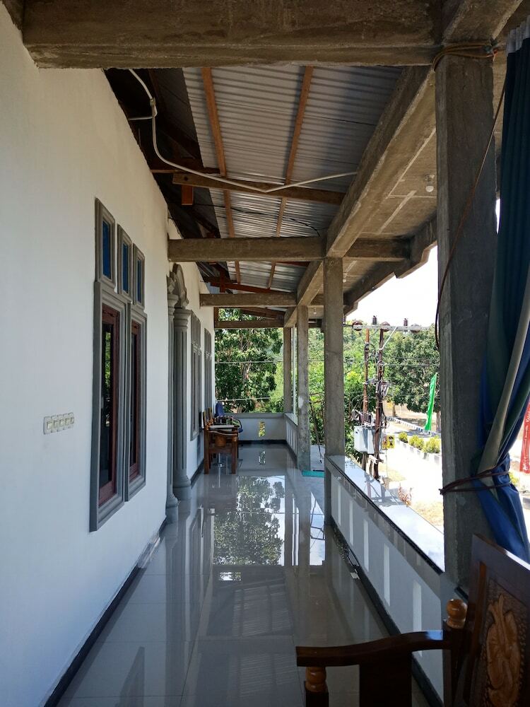 Hotel Wakatobi Dive Inn