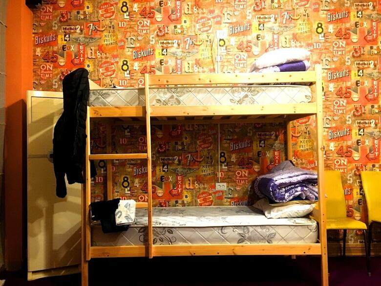 Hostal Apelsin Hostel Almaty