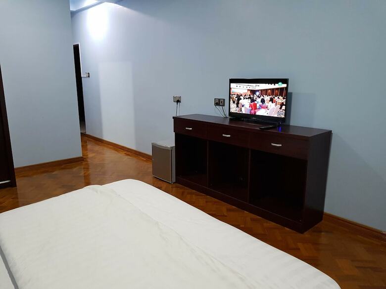 Newton Hotel & Service Apartment