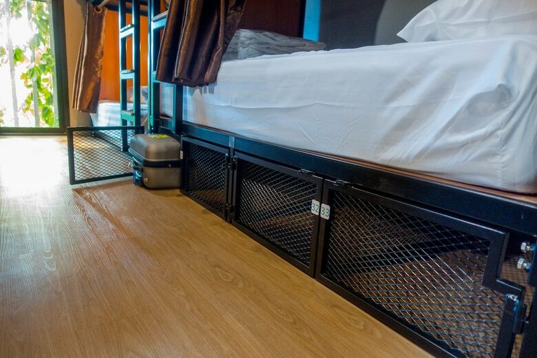 Hostal Comfy Bed Hostel - Adults Only